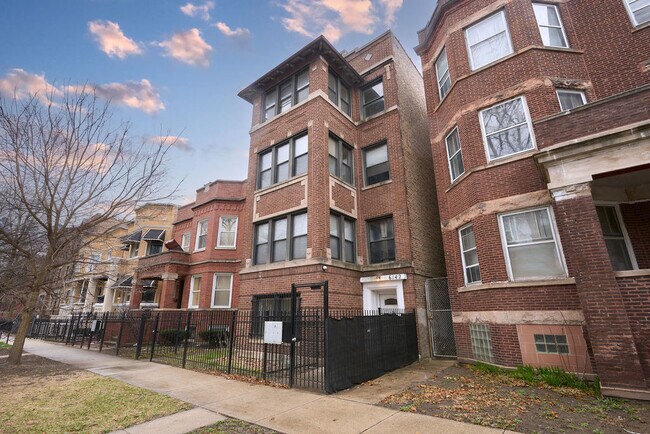 Photo - 6142 S Rhodes Ave Unit 1