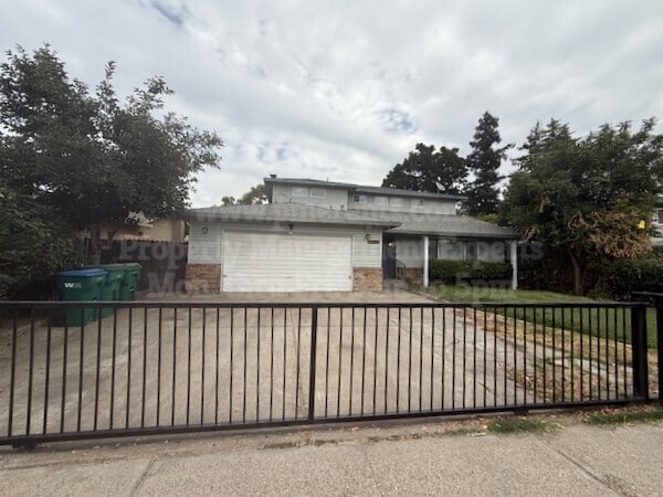 Building Photo - 1719 Wagner Heights Rd Rental