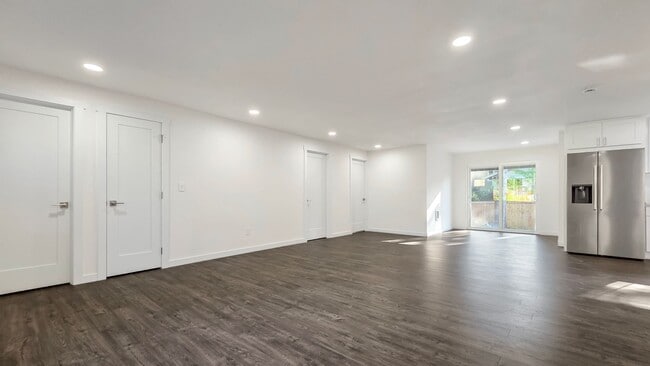 Photo - Updated Rambler in Prime Kirkland Location