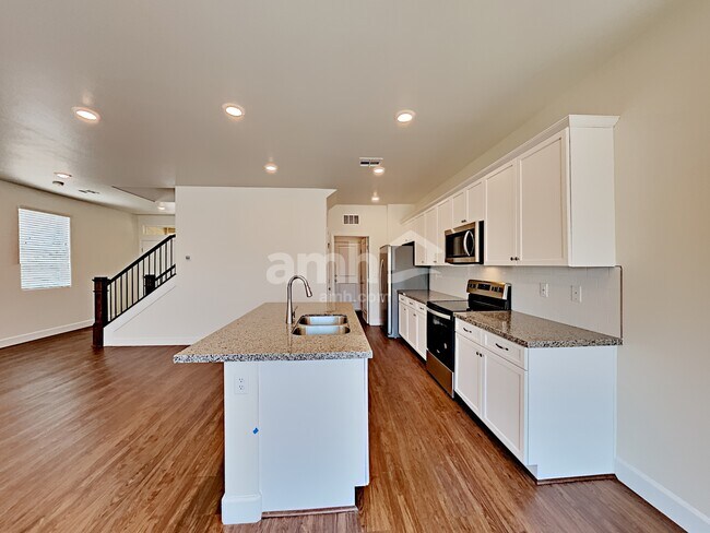 Photo - 1459 Garden Swing Ave