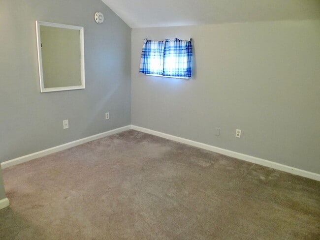Building Photo - Spacious 2 bed/2 bath Deer Creek Villas-Su... Rental