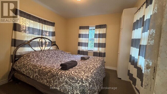 Photo - 279 Charlotte St