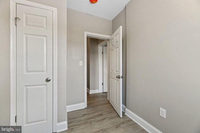 Photo - 1109 Bonaparte Ave