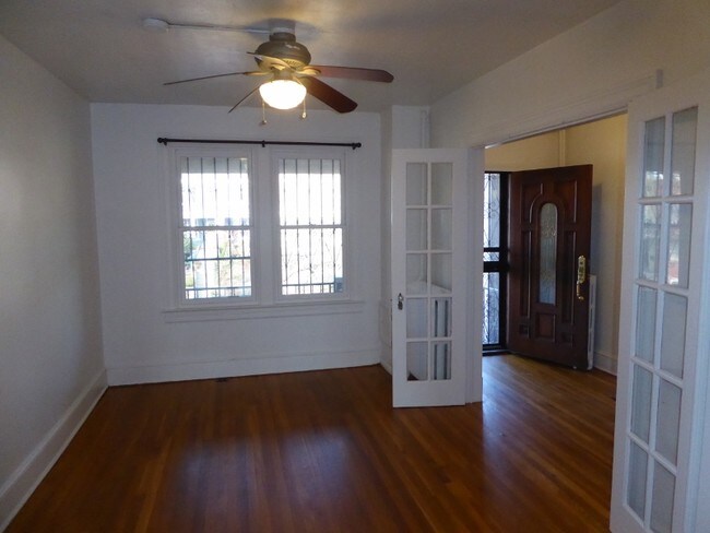 Photo - 732 Fairmont St NW