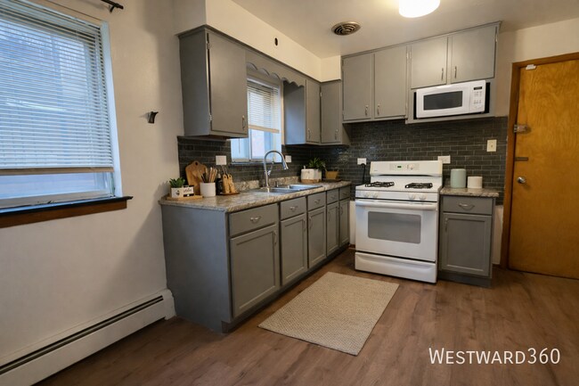 Photo - 8745 S Cottage Grove Ave Unidad 1E