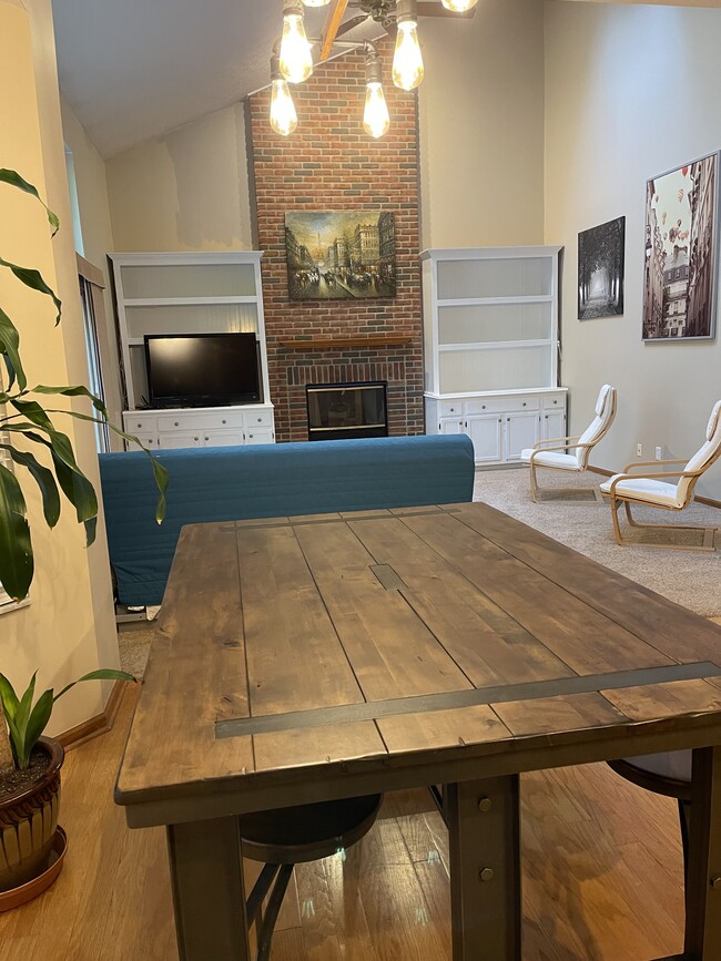 Photo - 6041 Holywell Dr