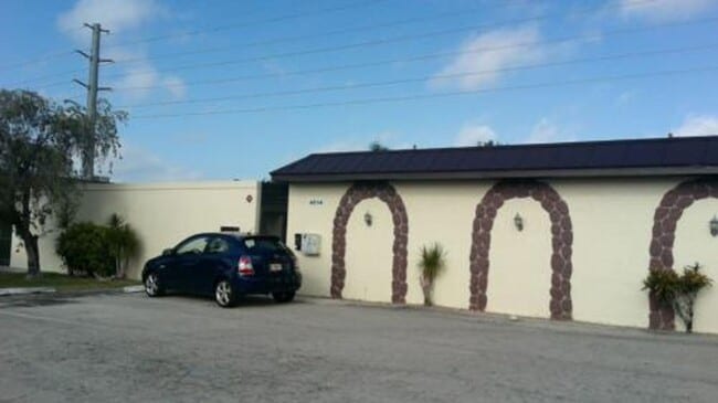 Building Photo - 4516 Santa Barbara Blvd Rental