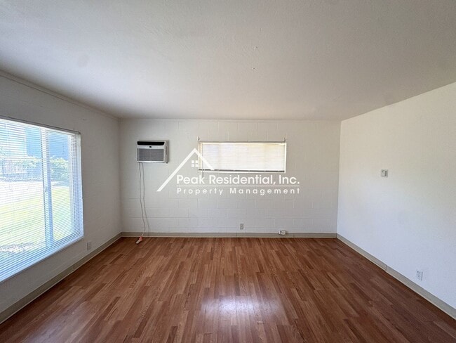 Photo - Charming 2bd/1ba Duplex near 47th Ave & Hwy 99