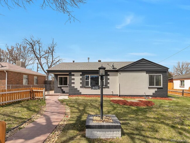 Fully renovated ranch style home near Ansc... - Fully renovated ranch style home near Ansc...