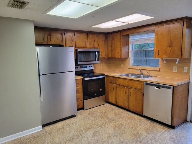 Photo - $1095 - 2/1.5 - Arlington - Super Cute - Great Location