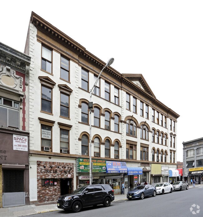 Photo - 114 Ellison St