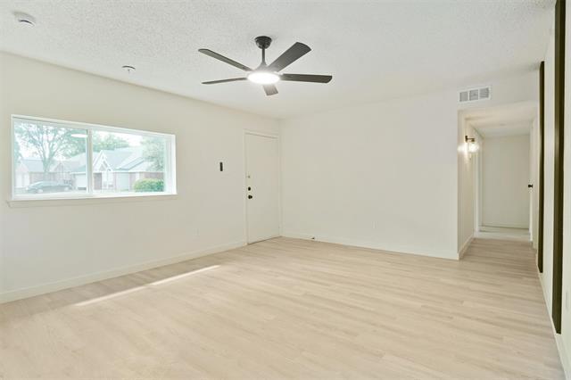 Photo - 7937 Trimble Dr