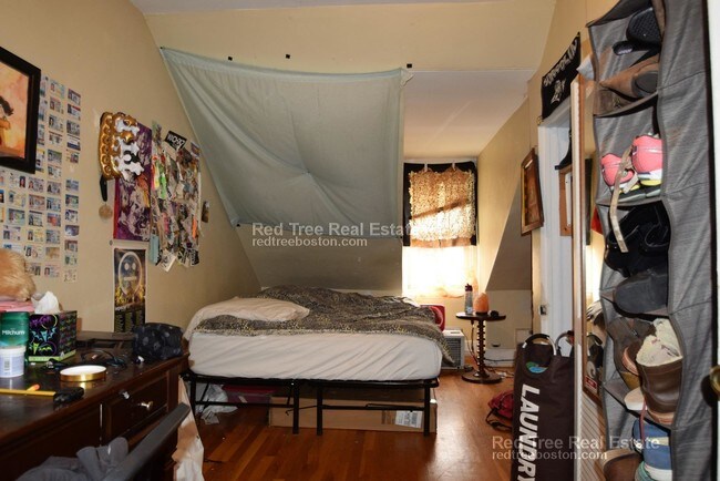 216 Freeman St Unit 2