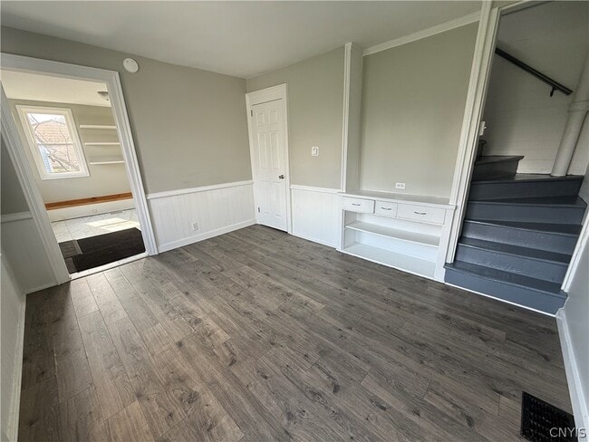 Photo - 250 W 2nd St