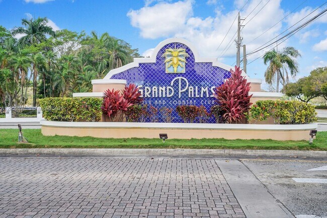 Photo - 401 SW 158th Terrace Unit 105