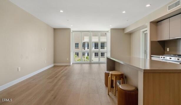 Photo - 39 S Los Robles Ave Unidad 4009