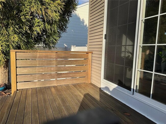 Photo - 83 Whiting St