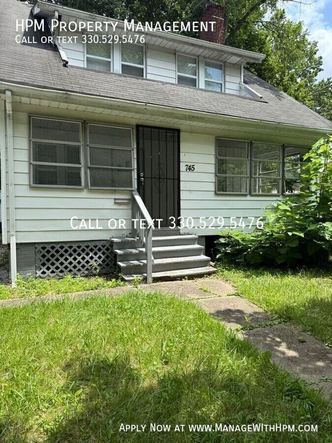 Building Photo - 745 Noble Ave