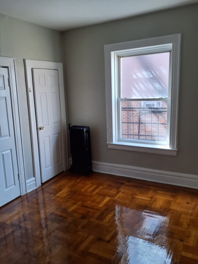 196 Roseville Ave Unidad 1BR