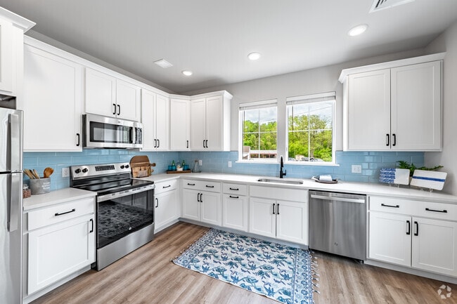 Stainless Steel Appliances - The Ridge Rental