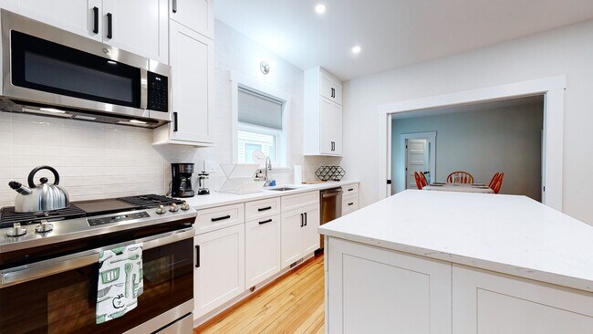 Photo - 276-278 Willow St Unit 1