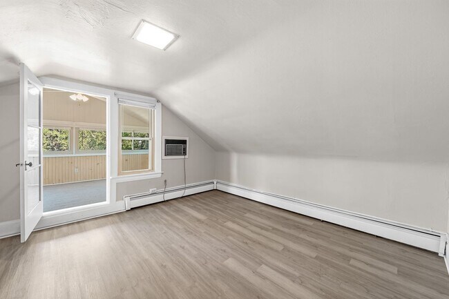 Photo - 14724 Clifton Blvd Unit 14724 Clifton Blvd - Loft