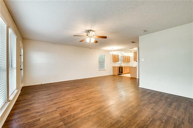 Photo - 7507 Kings Tr