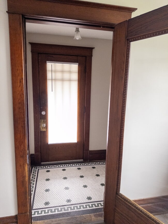 Photo - 1421 Sherwood Ave