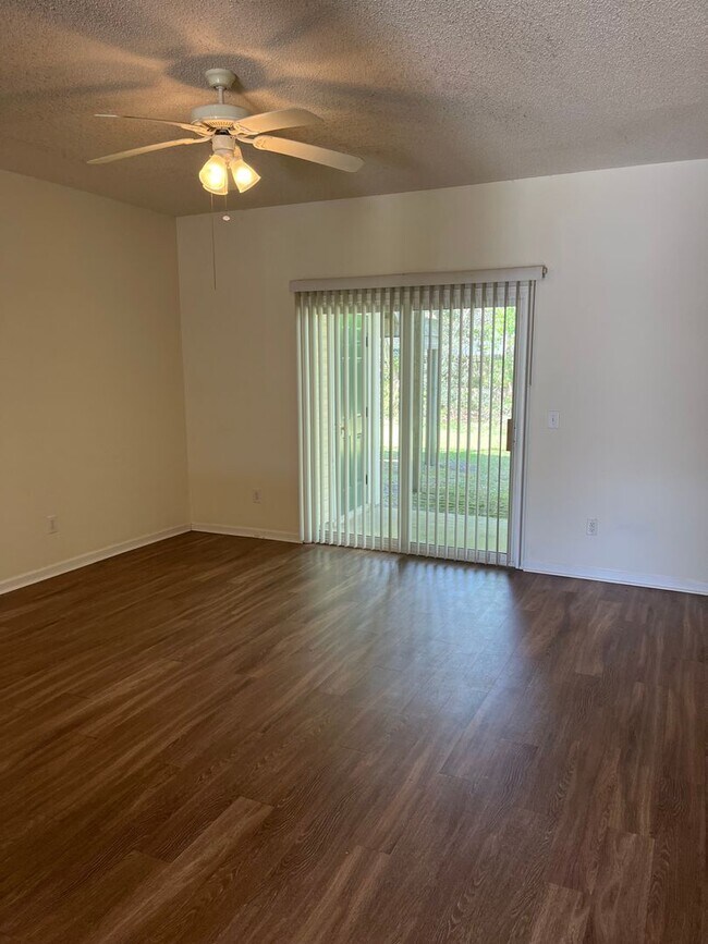 Photo - Great Location