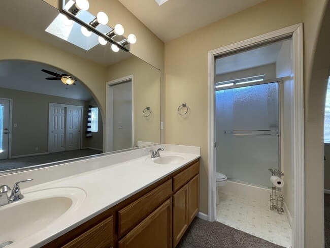 Photo - 2123 Mansfield Ct