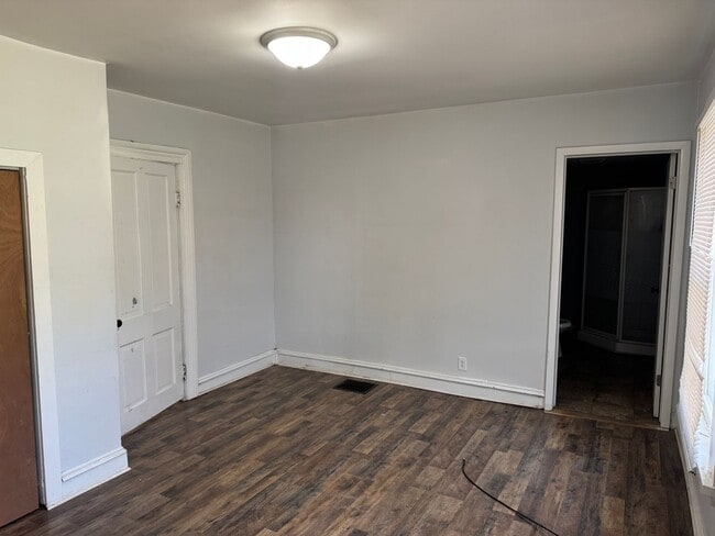 Photo - 1709 Francis St