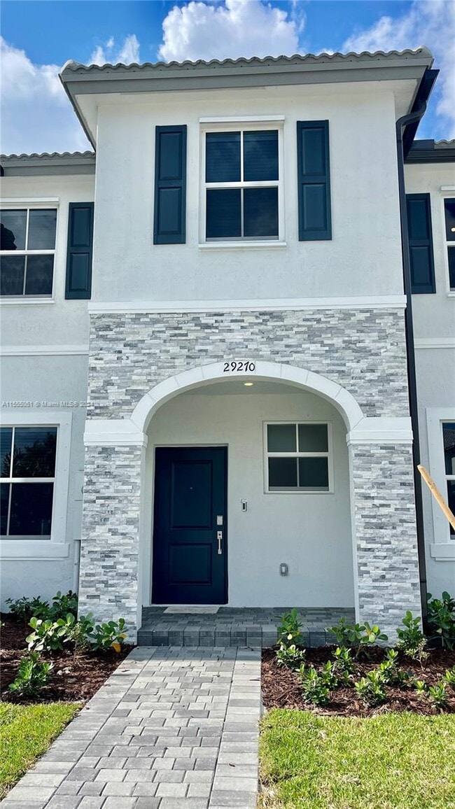 Building Photo - 29270 SW 162nd Ct