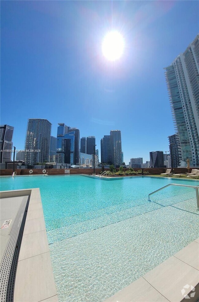 Building Photo - 350 S Miami Ave Unit 312 Rental
