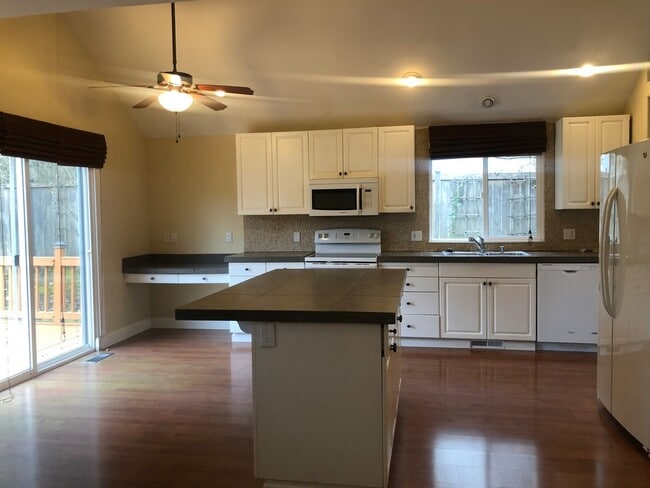 Photo - In town Poulsbo neighborhood...close to all the schools!