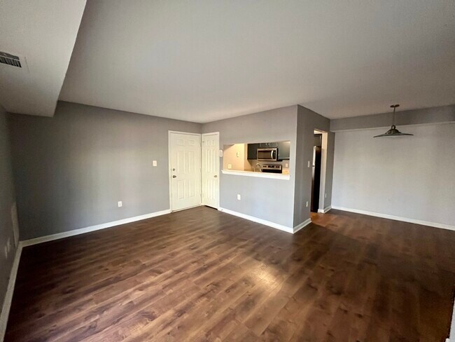 Photo - 5708 Shadwell Ct Condo