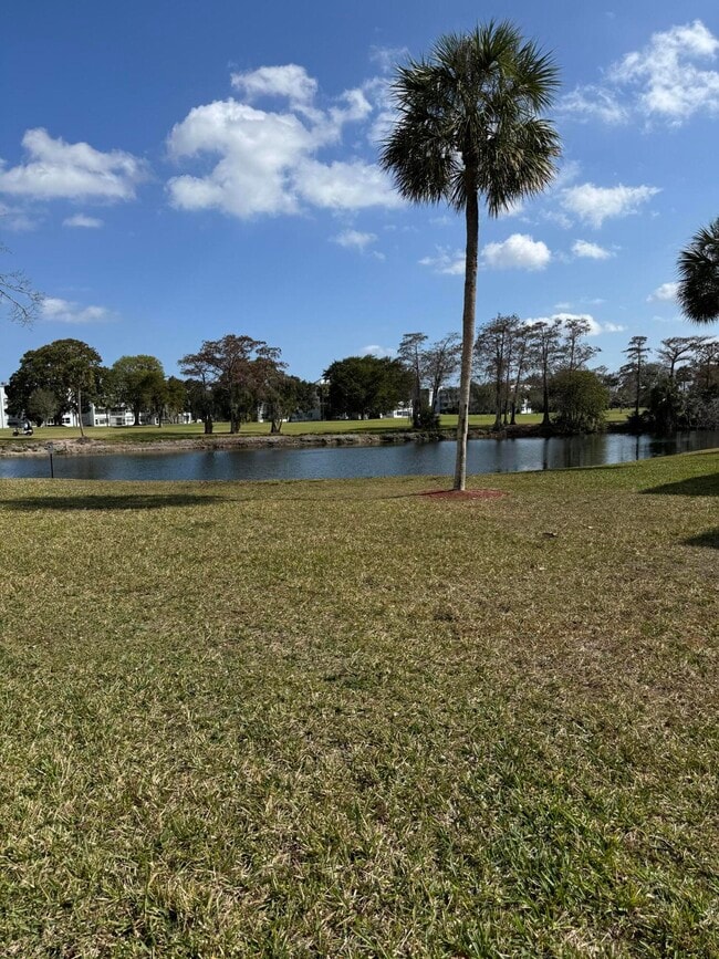 Photo - 1700 NW 80th Ave Unidad 108