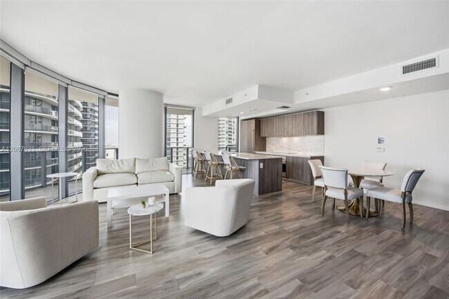 Photo - 801 S Miami Ave