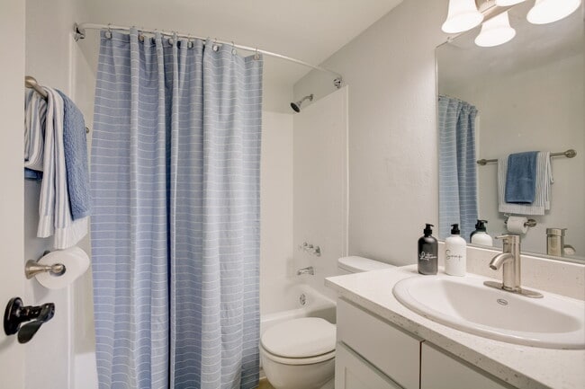 Captiva Club Apartments