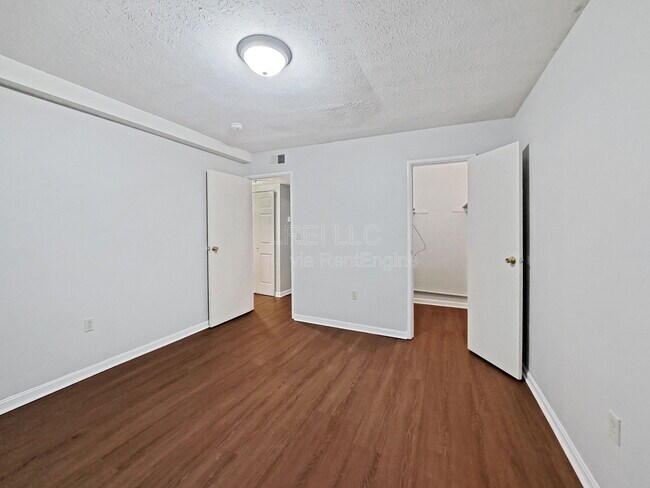 Photo - 3105 Fordhaven Rd Unidad 2