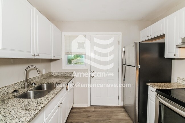 Photo - 2813 Dubard St