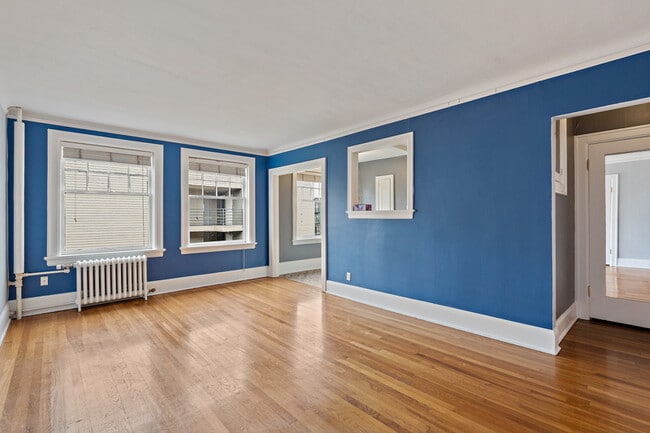 Photo - 321 Boylston Ave E Unit Apt #404