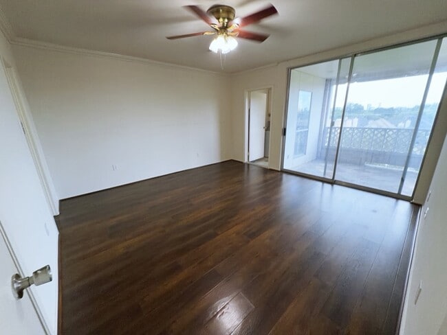 Photo - 2210 Dorrington St Unit 502