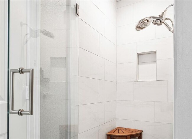 Photo - 3445 N Stratford Rd NE Unit 3004