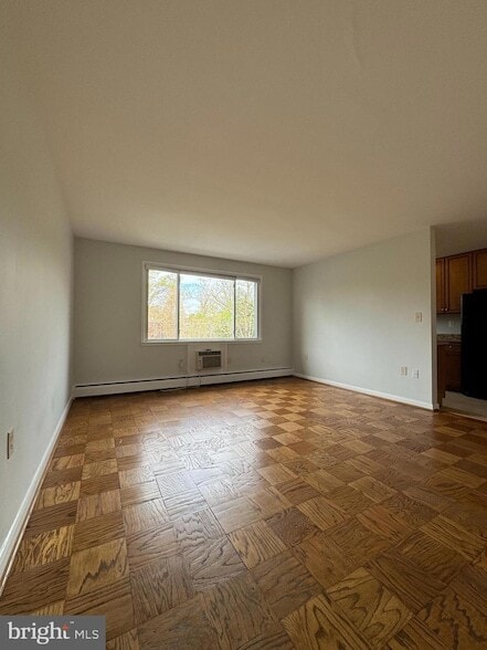 Photo - 945 N Barton St Unidad 204