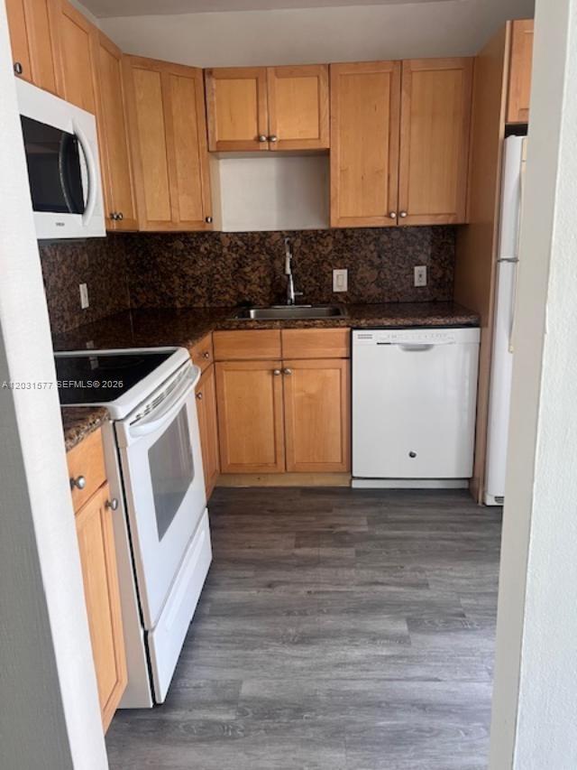 Photo - 3475 N Country Club Dr Unidad 204