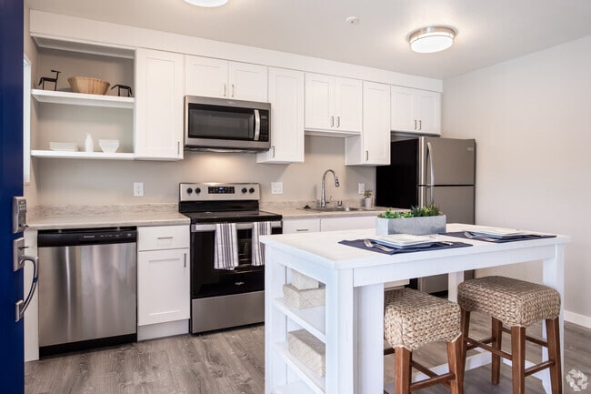 1HAB, 1BA - 560&nbsp;ft² - Brio Apartments