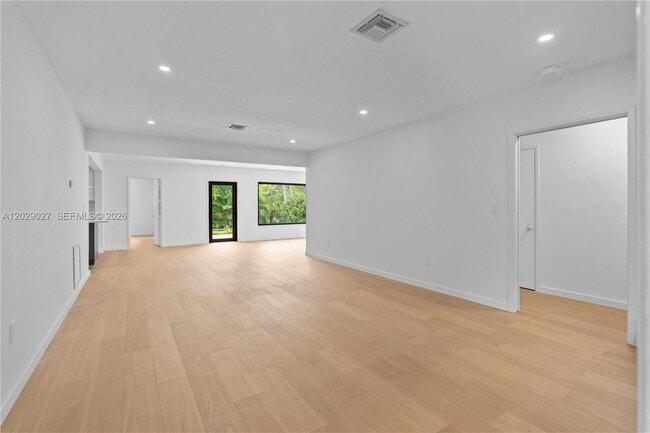 Photo - 517 Palermo Ave