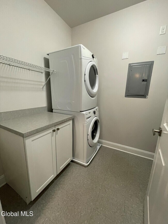 Photo - 130 Excelsior Ave Unidad 303