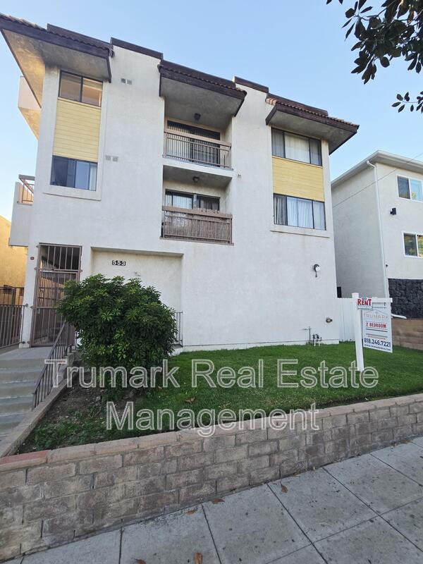 Building Photo - 553 E Orange Grove Ave Unit C