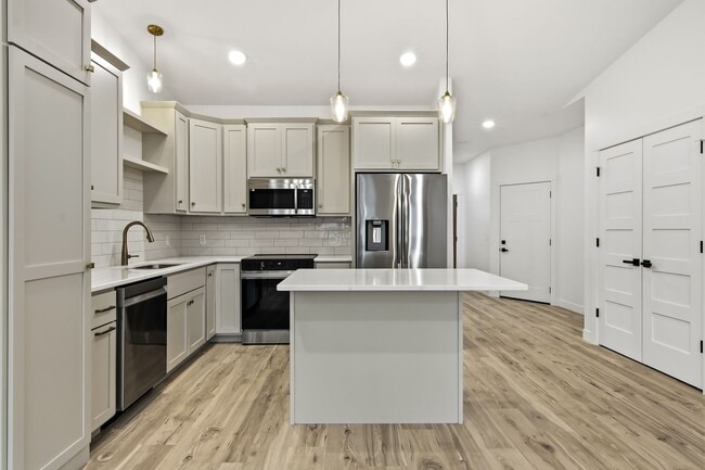 Photo - 1723 Whitetail Way
